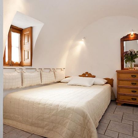 Vista Mare Suites Imerovigli  Bagian luar foto