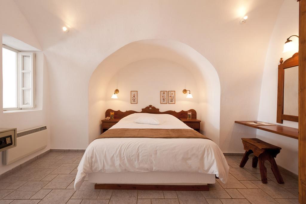 Vista Mare Suites Imerovigli  Bagian luar foto